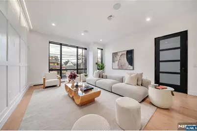1047 Anderson Avenue B #B, Fort Lee, NJ 07024 - Photo 3