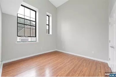 105 -111 Marion Street 18 #18, Paterson, NJ 07522 - Photo 9
