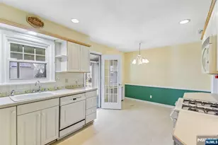59 Pershing Rd, Clifton, NJ 07013 - Photo 7