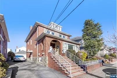 429 Oakdene Avenue, Cliffside Park, NJ 07010 - Photo 3