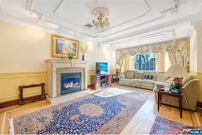 429 Oakdene Avenue, Cliffside Park, NJ 07010 - Photo 7