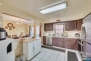 1704 Deerfield Dr 1704, Edison, NJ 08820 - Photo 21