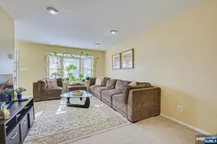 1704 Deerfield Dr 1704, Edison, NJ 08820 - Photo 15