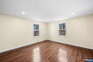 20 Ella St, Bloomingdale, NJ 07403 - Photo 9