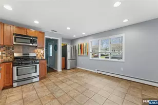 25 Fair Hill Rd, Clifton, NJ 07013 - Photo 7