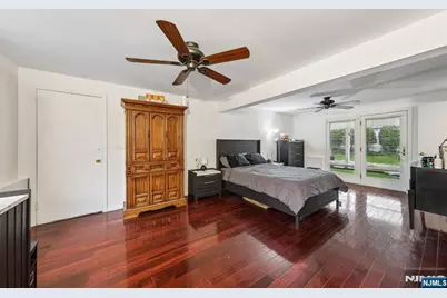 2 Caryn Place, Fairfield, NJ 07004 - Photo 25
