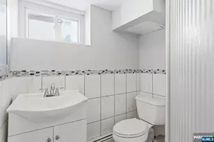 328 E 30th St, Paterson, NJ 07504 - Photo 23