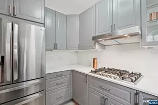 10 Crestmont Road 1A, Montclair, NJ 07042 - Photo 17