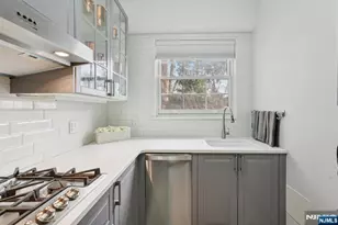 10 Crestmont Road 1A, Montclair, NJ 07042 - Photo 19