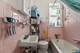 94 Center St, Clifton, NJ 07011 - Photo 21