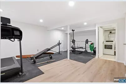 72 Lenox Road, Wayne, NJ 07470 - Photo 27