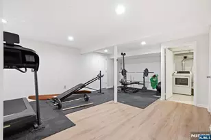 72 Lenox Rd, Wayne, NJ 07470 - Photo 27