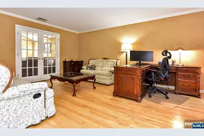 29 Cheryl Hills Drive, Hawthorne, NJ 07506 - Photo 5