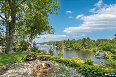 42 Witte Road, West Milford, NJ 07421 - Photo 5
