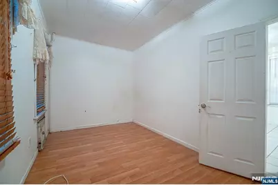390 Lafayette Street, Newark, NJ 07105 - Photo 7