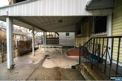 390 Lafayette Street, Newark, NJ 07105 - Photo 35
