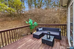 32 Oak Point Dr, Hamburg, NJ 07419 - Photo 17