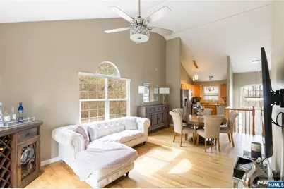 32 Oak Point Drive, Hamburg, NJ 07419 - Photo 5