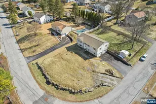 8 Nimbus Dr, Vernon, NJ 07462 - Photo 33