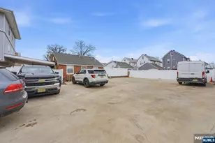 909-911 Monroe Ave, Elizabeth, NJ 07201 - Photo 37