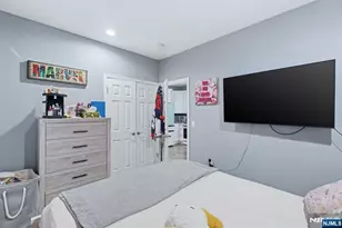 909-911 Monroe Ave, Elizabeth, NJ 07201 - Photo 17