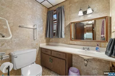 114 Conover Avenue, Nutley, NJ 07110 - Photo 11