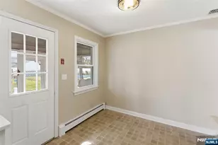 47 Peek St, Rochelle Park Township, NJ 07662 - Photo 13