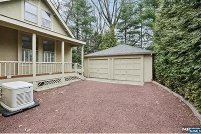 167 Hobart Avenue, Millburn, NJ 07078 - Photo 41