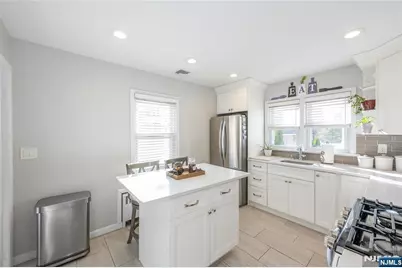 35 Hastings Avenue, Nutley, NJ 07110 - Photo 15