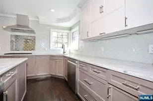 88 Alberta Dr, Saddle Brook Township, NJ 07663 - Photo 13