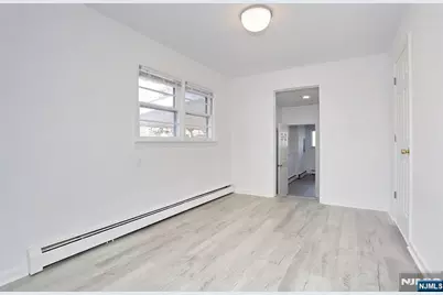 225 Broadway, Hillsdale, NJ 07642 - Photo 15