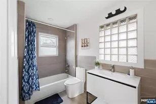 10-12 Mulford Pl, Newark, NJ 07112 - Photo 13