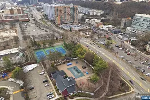 504 Nelson Ct, Edgewater, NJ 07020 - Photo 37