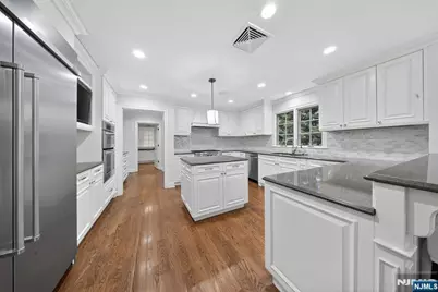 5 Keats Road, Millburn, NJ 07078 - Photo 9