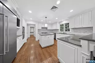 5 Keats Rd, Millburn, NJ 07078 - Photo 9