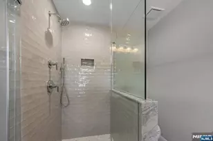 35 Lloyd Rd, Ho Ho Kus, NJ 07423 - Photo 19