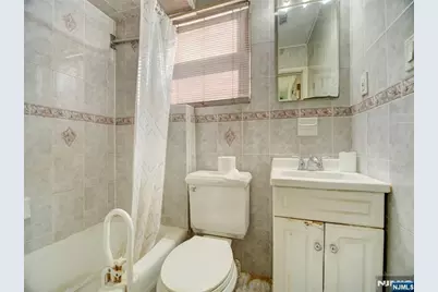 138 Orange Street, Bloomfield, NJ 07003 - Photo 9