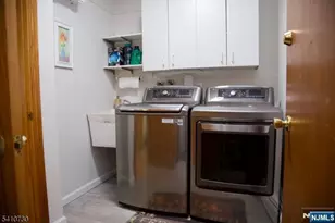 2 Edith Ct, East Hanover Township, NJ 07936 - Photo 11