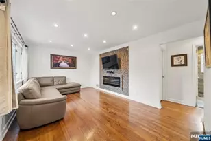 636 Elm Ave, Ridgefield, NJ 07657 - Photo 3