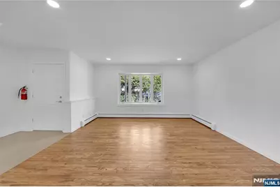 203 Snedeker Place, Northvale, NJ 07647 - Photo 5