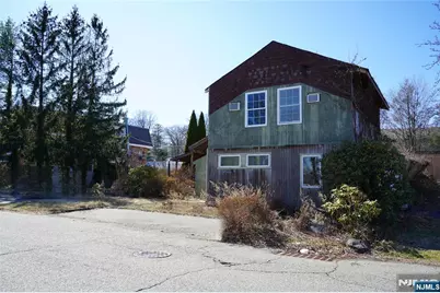 83 Roosevelt Avenue, Butler, NJ 07405 - Photo 3