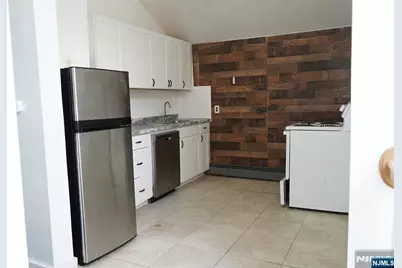 83 Roosevelt Avenue, Butler, NJ 07405 - Photo 5