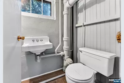 170 Christopher Street, Montclair, NJ 07042 - Photo 35