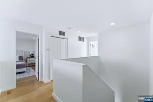 308 Nelson Ct, Edgewater, NJ 07020 - Photo 19