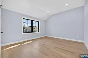 274 Cornwall Rd, Glen Rock, NJ 07452 - Photo 21