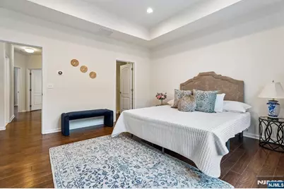 54 Carillon Circle, Livingston, NJ 07039 - Photo 19