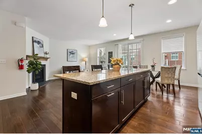 54 Carillon Circle, Livingston, NJ 07039 - Photo 15