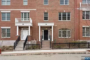 54 Carillon Cir, Livingston, NJ 07039 - Photo 3