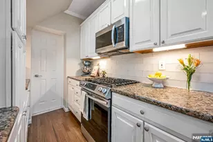 27 Mountain Ave, Wanaque, NJ 07465 - Photo 11