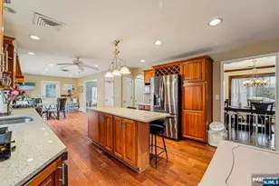 51 Catherine St, Bloomingdale, NJ 07403 - Photo 11